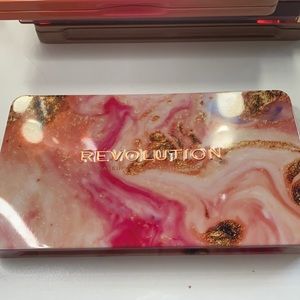 Makeup Revolution forever flawless